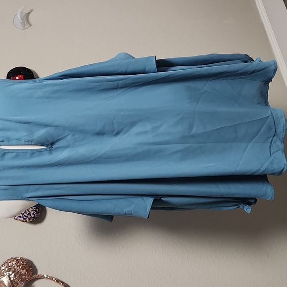 Born Famous Cold Shoulder Top - Picture 6 of 6